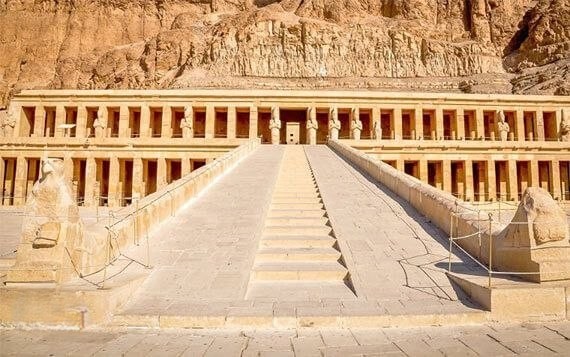 Luxor 2